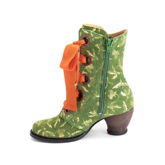 New Sold Out  John Fluevog mid-calf East End Gladstone suede boots Gold Birds - Picture 6 of 7